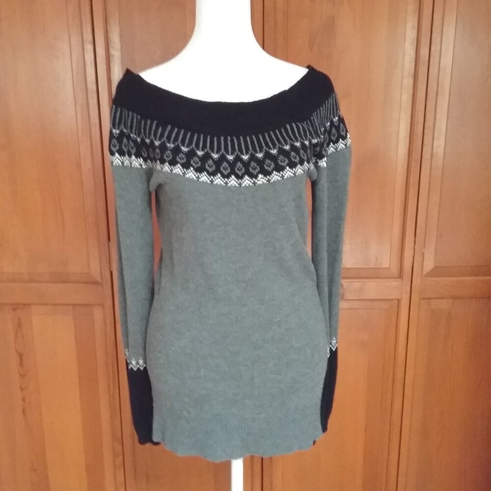 Jacob Off-the-Shoulder Grey Sweater Top with Black and White Trims